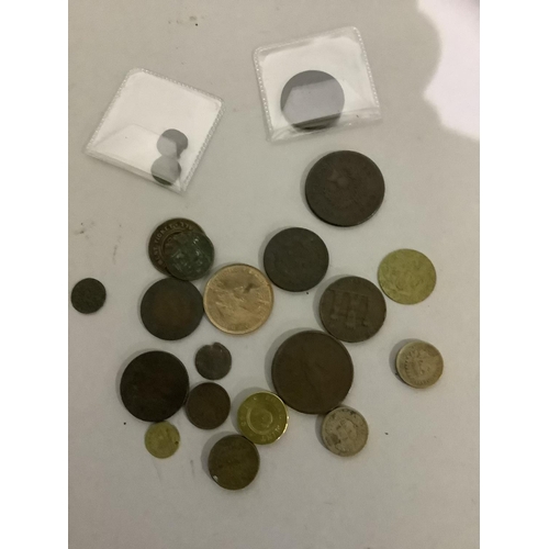 298 - A miscellaneous lot of coins and tokens including two Charles I rose type farthings and a USA 1798 c... 