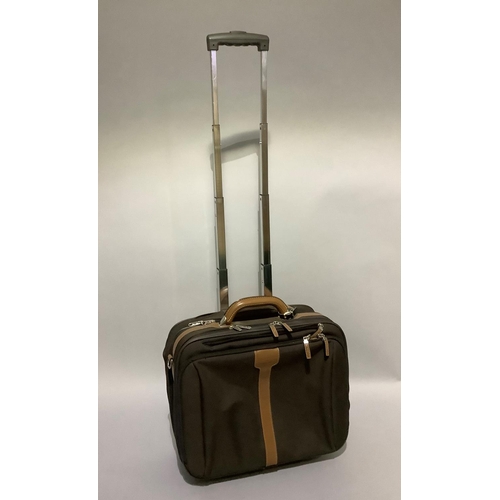 344 - A Samsonite weekender bag in brown