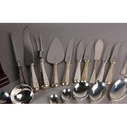 198 - A CANTEEN OF SILVER CUTLERY BY ARTHUR PRICE OF ENGLAND, twelve place setting, Rat Tail pattern, cons... 