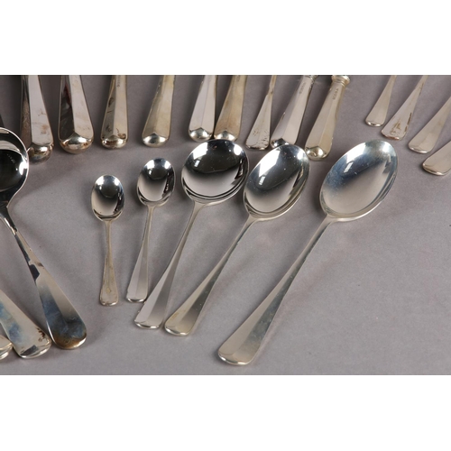 198 - A CANTEEN OF SILVER CUTLERY BY ARTHUR PRICE OF ENGLAND, twelve place setting, Rat Tail pattern, cons... 