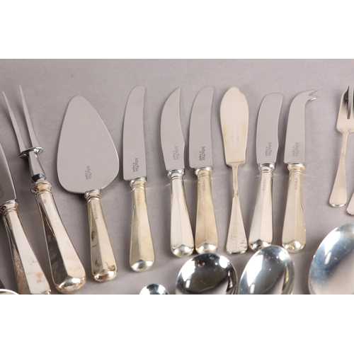 198 - A CANTEEN OF SILVER CUTLERY BY ARTHUR PRICE OF ENGLAND, twelve place setting, Rat Tail pattern, cons... 