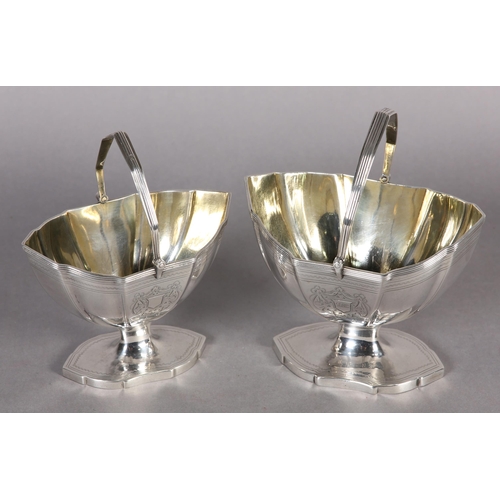 200 - A PAIR OF GEORGE III SILVER CREAM AND SUGAR BASKETS, London 1792, Duncan Urquhart & Naphtali Hart, o... 