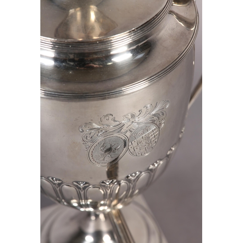 207 - A GEORGE III SILVER COFFEE URN, London 1793, WM Fountain & Daniel Pontifex, the lid with rising fini... 