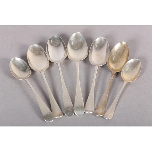 220 - SEVEN 18TH CENTURY AND EARLY 19TH CENTURY SILVER SPOONS, total approximate weight 12oz