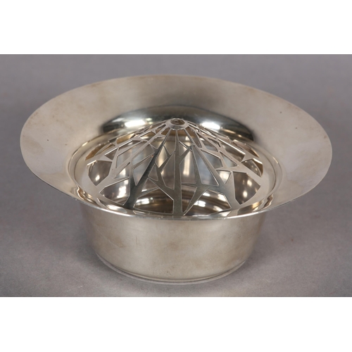 262 - A QUEEN ELIZABETH II SILVER POSY BOWL, of circular outline with broad rim and detachable grill pierc... 