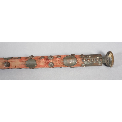 66 - A LATE 18TH/EARLY 19TH CENTURY VENETIAN POLEARM, the Visconti Arms and foliate scroll etched head ov... 