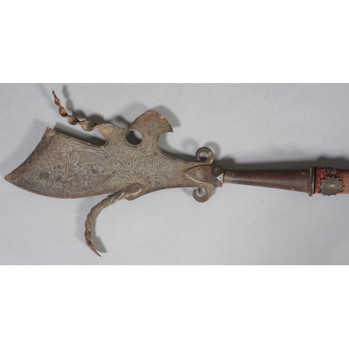 66 - A LATE 18TH/EARLY 19TH CENTURY VENETIAN POLEARM, the Visconti Arms and foliate scroll etched head ov... 