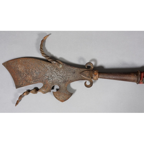 66 - A LATE 18TH/EARLY 19TH CENTURY VENETIAN POLEARM, the Visconti Arms and foliate scroll etched head ov... 