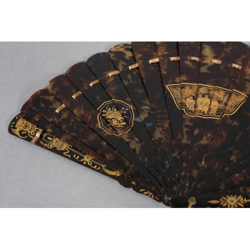 145 - A good, sturdy, Chinese tortoiseshell brisé fan, for the European market, with good mottling to the ... 