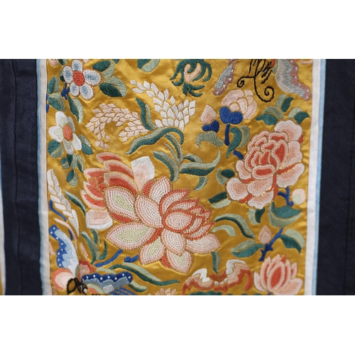 341 - Chinese embroidery Qing dynasty: a fine and long Chinese skirt, the background silk in strong yellow... 