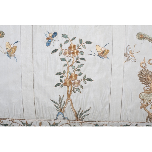 331 - Chinese embroidery: An unusual 19th century, Qing Dynasty,  silk panel in three sections, plus a bor... 