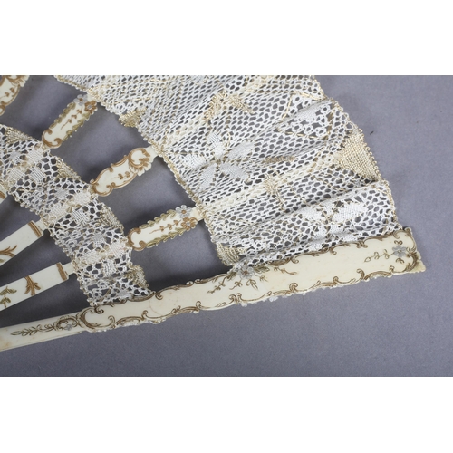 95 - Ann Collier: a cream bobbin lace fan in cabriolet form, the bone monture shaped and lightly gilded, ... 