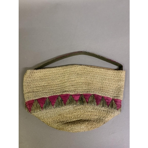 241 - Straw bags: two woven straw bags, probably 1930’s/1940’s, the first in a natural shade woven with a ... 