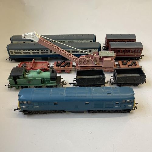 5 - Hornby OO gauge Class 31 Inter City diesel locomotive, along with Hornby Dublo BR green 0-6-0 tank l... 