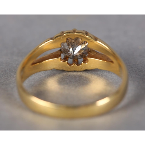 187 - A VICTORIAN SINGLE STONE DIAMOND RING in 18ct gold, the Old European cut stones claw set in a gentle... 