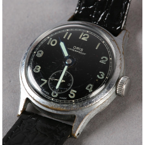 249 - AN ORIS MANUAL WRISTWATCH, C1960, IN CHROMED CASE WITH STAINLESS STEEL SCREW BACK, jewelled level mo... 