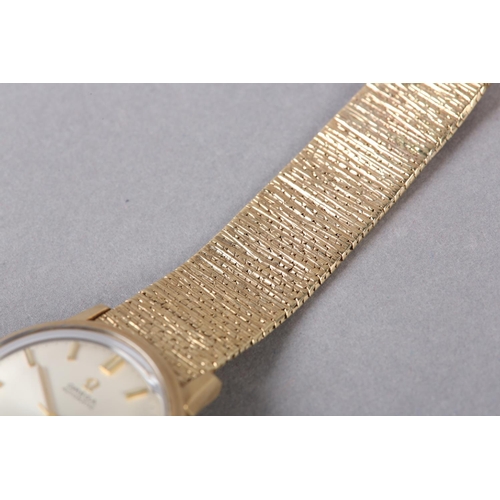 244 - AN OMEGA GENTLEMAN'S SEAMASTER AUTOMATIC DATE WRISTWATCH c1965 in 9ct gold case no 165/6-5003 439327... 