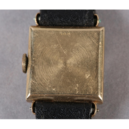 254 - AN ADMIRAL LADY's DRESS WRISTWATCH, c1940, in rectangular 14ct gold case with barrel lugs, Swiss 17 ... 