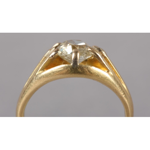 203 - AN EDWARD VII SINGLE STONE DIAMOND RING in 18ct gold, the Old European cut stone claw set in a gentl... 