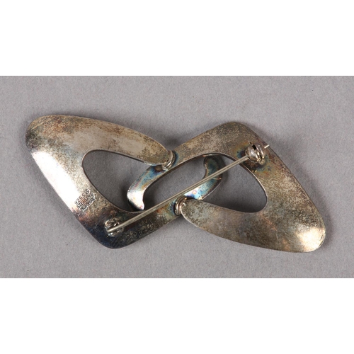 224 - A NORWEGIAN GUILLOCHE SILVER BROOCH BY IVAR T MOLTH C1960 interlocked open forms with silver opalesc... 