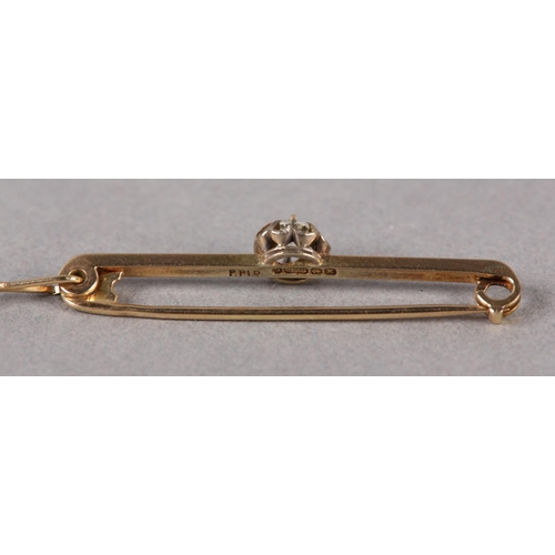 231 - A DIAMOND BAR BROOCH, the Old European cut stone claw set and applied to the centre of a George V 9c... 