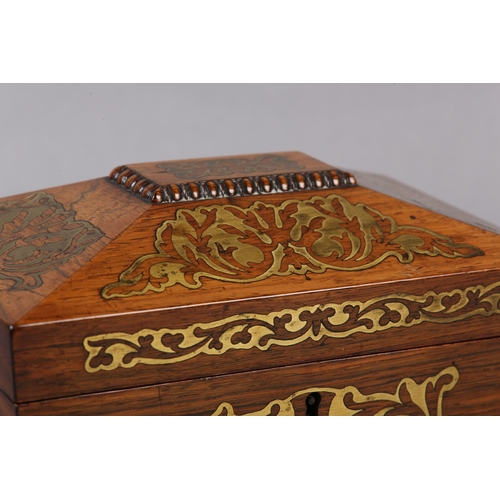 76 - AN EARLY 19TH CENTURY ROSEWOOD AND BRASS INLAID CADDY, of sarcophagus shape, the interior fitted wit... 