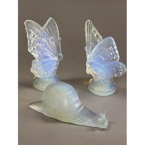 137 - TWO SABINO OPALESCENT GLASS BUTTERFLIES AND SNAIL, each signed Sabino France to underside, 7cm and 3... 