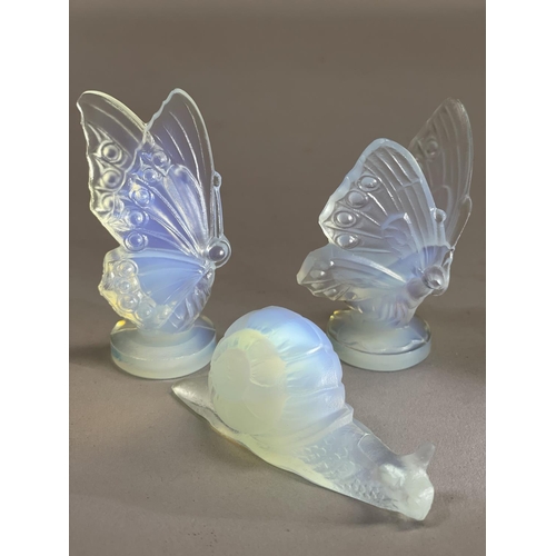 137 - TWO SABINO OPALESCENT GLASS BUTTERFLIES AND SNAIL, each signed Sabino France to underside, 7cm and 3... 