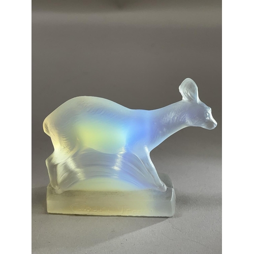 142 - A FRENCH CESARI FRENCH OPALESCENT GLASS ANTELOPE on a rectangular plinth base, moulded signature, 5.... 