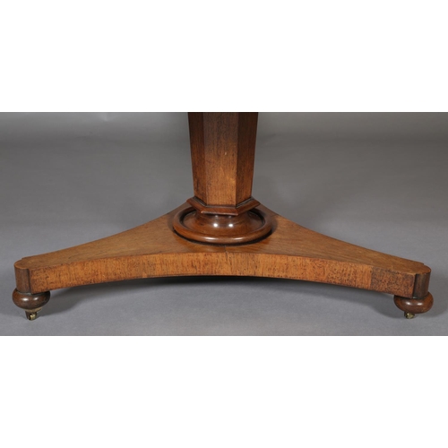 372 - A MID 19TH CENTURY ROSEWOOD BREAKFAST TABLE, having a circular tilt top with bead and reel to the fr... 