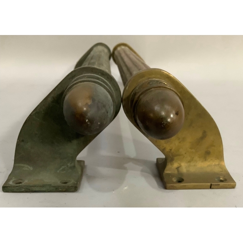 246 - A pair of heavy lacquered brass reeded column door handles with acorn finials to top and bottom, 64c... 