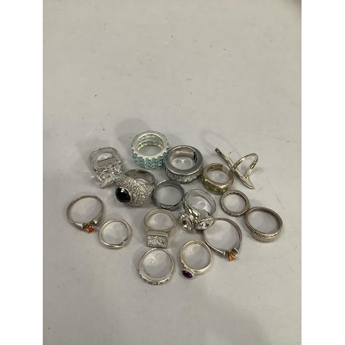 375 - A collection of .925 and white metal rings