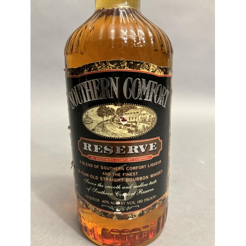 17 - SOUTHERN COMFORT RESERVE WHISKEY LIQUEUR 1 Litre (Damage to back label)