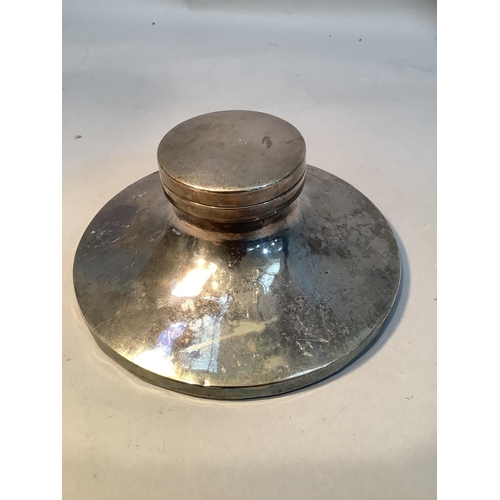 291 - A silver inkwell on circular spreading base, 14cm diameter, Birmingham 1933