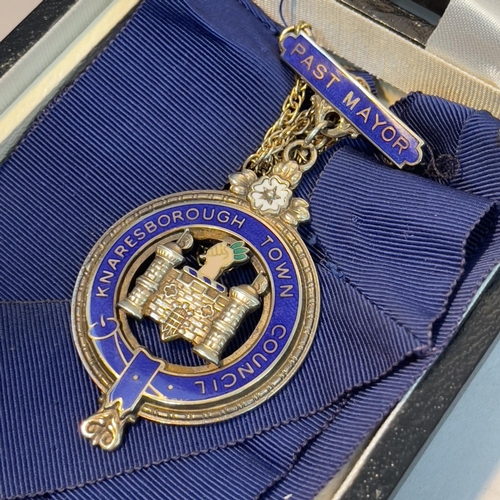 344 - A Knaresborough town past mayor's jewel in silver and enamel by Thomas Fattorini, engraved for counc... 