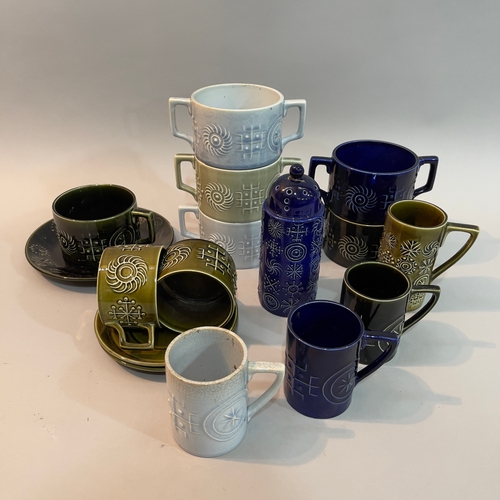 130 - Portmerion 'Totem' ware designed by Susan Williams-Ellis including blue sugar castor, coffee mug and... 