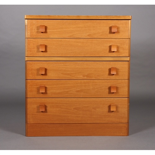 86 - A Stag teak chest c1980s, of five graduated drawers with curved handles on a plinth base, 82cm wide ... 