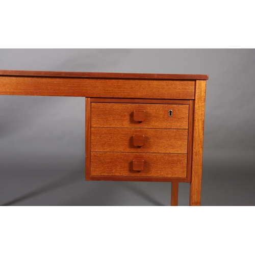 112 - Domino Mobler, Denmark, A teak desk having three drawers to the right, square knob handles, on squar... 