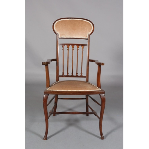 445 - AN EDWARD VII MAHOGANY AND SATINWOOD INLAID OCCASIONAL CHAIR, having an upholstered panel above a ra... 