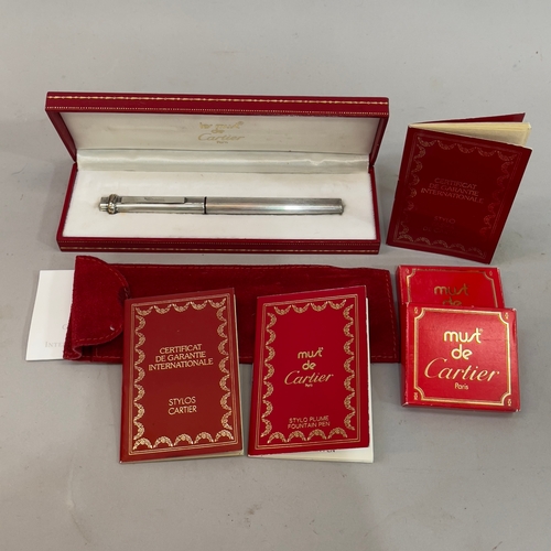 369 - A Cartier Pasha fountain pen, Must De No: 78454 oval beaded silver plate barrel with original box, s... 