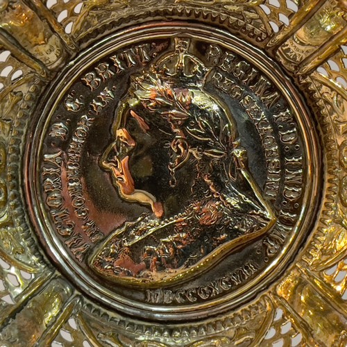 72B - A silver Victorian Diamond Jubilee commemorative trinket dish embossed with sovereign bust, royal ci... 