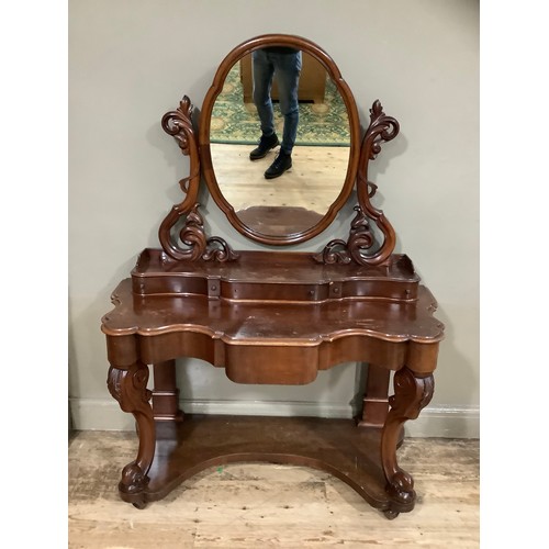 174 - A Victorian mahogany Duchess dressing table