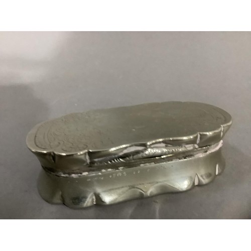 14 - A Victorian white base metal serpentine snuff box, with engraved lid, 7cm wide