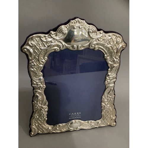 182 - A modern sterling silver photograph frame, by Carrs of Sheffield, boxed, as new, 20cm x 25cm