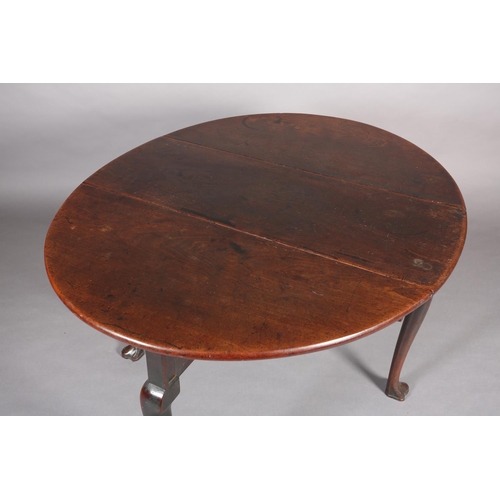 370 - A GEORGE III MAHOGANY PEMBROKE DINING TABLE, oval, having twin drop leaves, arched apron, on cabriol... 