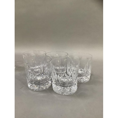 92 - A set of nine small wine and five whisky tumblers of slice cut