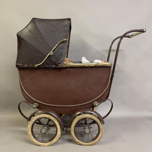 115 - A circa-1940s toy pram by The Silver Cross with retractable hood, along with a number of small stuff... 