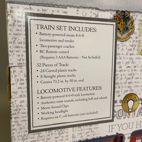 182 - A battery operated Harry Potter Hogwarts Express remote control train set by Hornby Lionel, includin... 