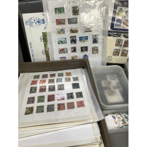 177 - Collection of World Stamps together with Isle of Man Presentation Packs and FDC, collection of EIIR ... 