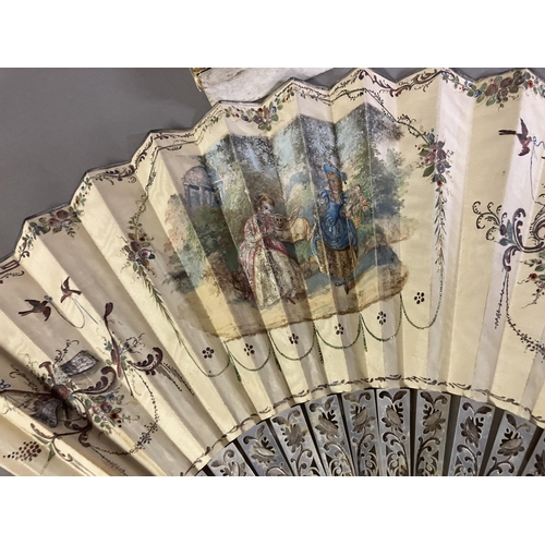 20 - Fans and accessories, late 19th century to early 20th century: Four fans, the first with cream silk ... 